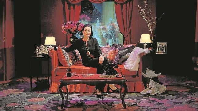 Diana Vreeland, la legendaria gurú de la moda, sube a escena