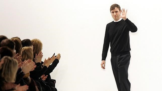 Raf Simons deja Christian Dior