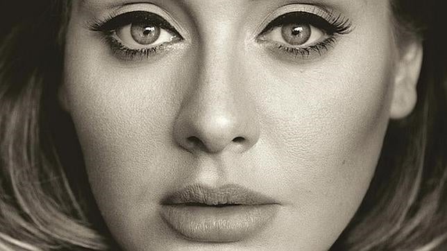 Adele reaparece espectacular con treinta kilos menos