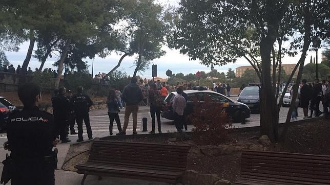 La Policía revienta una «quedada» de 100 menores para pegarse junto al Alcázar de Toledo