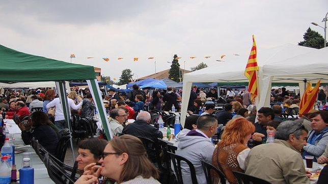 El Bloc celebra su Aplec con dirigentes de ERC entre banderas separatistas catalanas