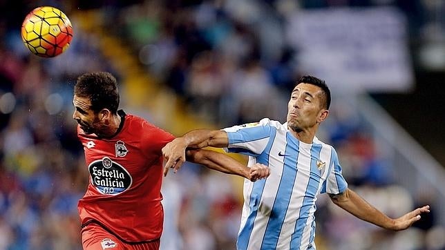 El Málaga toma aire a costa del Deportivo