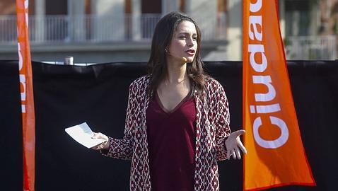 Inés Arrimadas: «Soy andaluza y catalana, pero sé que mis raíces están en Salamanca»