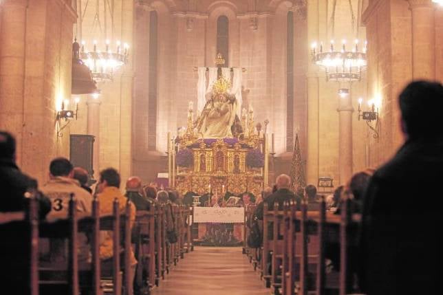 Las Angustias vuelve hoy a sus raíces tras medio siglo en San Pablo