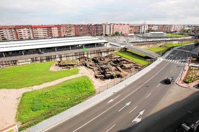 La Junta oye a los vecinos y actuará para la conservación de Cercadilla