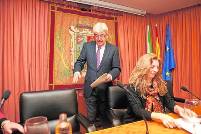 Manuel Rebollo: «Hay indicios dedelito en la consulta catalana»