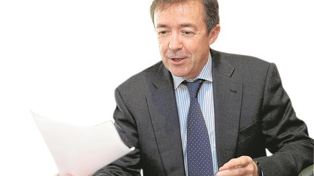 Carrillo «oculta» más de 46 millones de la deuda de la Complutense