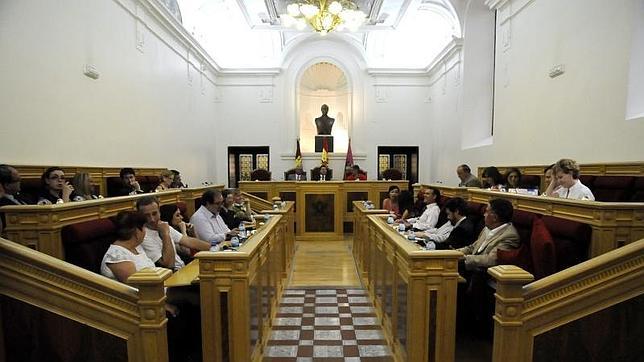 La senda «férrea» de Toledo se une al tranvía en el cajón de los asuntos olvidados