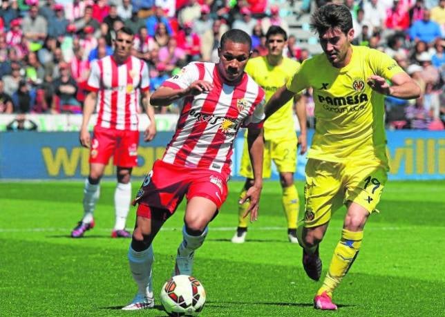 El Villarreal empata a nada en Almería