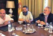El alcalde de Marinaleda pide apoyo a Arias Cañete para distribuir productos en grandes superficies
