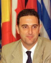 Carlos Bautista: «Nadie me puede dar lecciones de lo que es terrorismo; todos los días tengo que mirar debajo de mi coche»