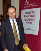 El Gobierno ve difícil un acuerdo con la Junta sobre financiación si no retira los recursos