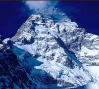 Escaladores andaluces preparan el asalto a la segunda cumbre más alta del mundo