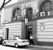 Alcalá de Guadaíra: «Policía. ¿Me permite usar el teléfono?»