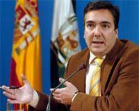 La Junta advierte que no cambiará la Ley para que el Consejo Audiovisual pueda retirar programas