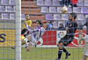 La fortuna se alía con un ultradefensivo Recre, que sale líder de Zorrilla