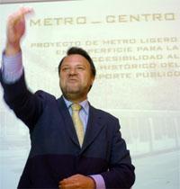 El tranvía del centro podrá funcionar justo antes de las elecciones con un tren alquilado