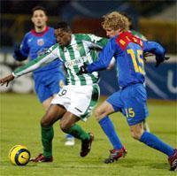 El Betis arranca un valioso empate en Bucarest (0-0)