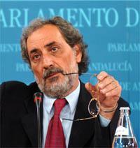 El Defensor del Pueblo pone condiciones al deseo de la Junta de subir el precio del agua