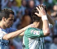 Como ya casi no tenía complicaciones, se las buscó con un partido infame