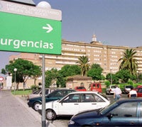 Las enfermeras del Maternal del Virgen del Rocío denuncian ante la Fiscalía la reducción de personal en quirófanos