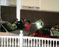 Los Geos detienen al hombre que anoche se atrincheró armado en su casa en Granada