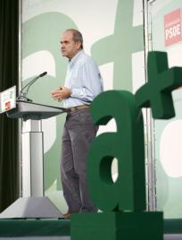 Chaves pide un «sí masivo» al Estatuto para marcar la fortaleza de Andalucía en España