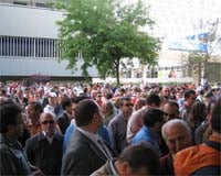 Colas en las taquillas auguran lleno absoluto para la semifinal de UEFA en el Sánchez Pizjuán