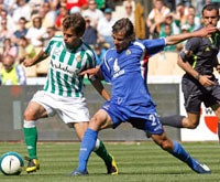 0-2. El Betis se resiste a alejarse del descenso