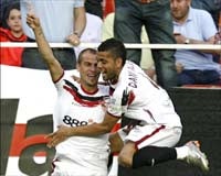 2-0: El Sevilla cumple el trámite ante el Deportivo y se mete en la final 45 años después
