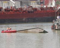 Una de las compuertas de la esclusa resultó averiada aunque no afectó al tráfico fluvial
