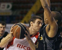 Bennett conduce al Cajasol a un triunfo agónico (102-96) ante el Manresa