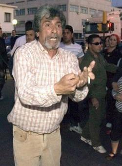 La familia de Mari Luz aguarda en el tanatorio las pruebas de la autopsia