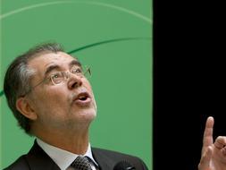 Bermejo pide a los secretarios judiciales que «reflexionen» y niega injerencias del Gobierno en el caso Mari Luz