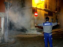 Se incendia una arqueta de Sevillana en la calle Zaragoza