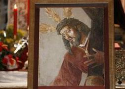 Pontifical y procesión en el IV centenario de la Hermandad de las Tres Caídas de Triana