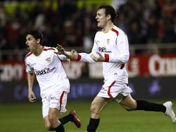 Victoria por 2-1 y pase a semifinales