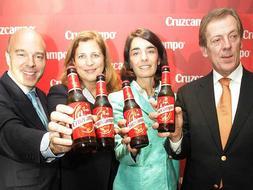 Cruzcampo cambia su imagen y destaca su más de un siglo de experiencia