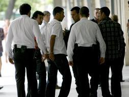 La pandilla del fallecido en la Feria identifica a los agresores