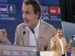 Sanz: «Zapatero fue al mitin de Dos Hermanas en un avión del Ejército»