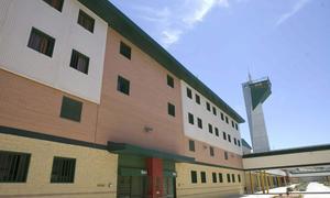 Funcionarios alertan de la inseguridad en las cárceles por falta de personal