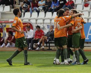 El Betis demuestra una delantera de Primera