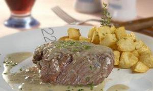 Para almorzar: Escalopines de cerdo con salsa de Cabrales