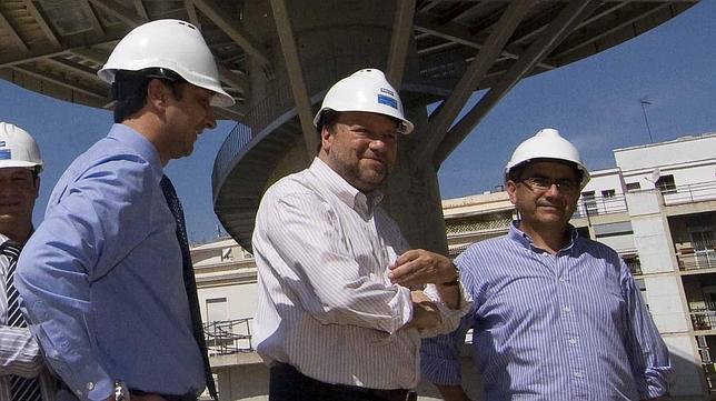 El alcalde cargará con el sobrecoste de las «setas» sin depurar reponsabilidades y a pesar del Consultivo