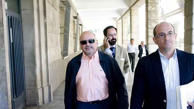 Daniel Ponce pide la imputación del alcalde y Marchena en «Merca»