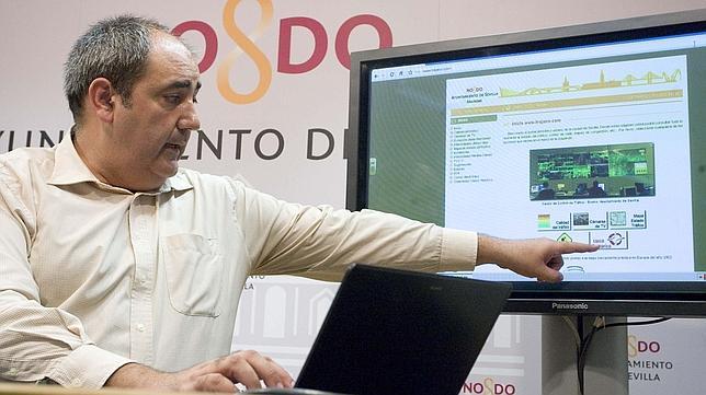 Habilitan ahora una web tras largas colas para acreditarse como residentes del Centro