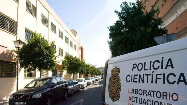 El presunto parricida de Nervión ingresa en el hospital psiquiátrico penitenciario