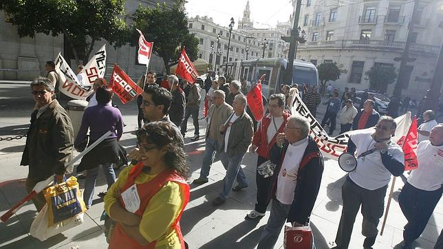 La lonja insta a la juez a recabar los documentos del ERE en la Junta