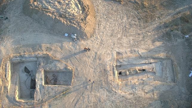 Investigan un enterramiento de un hombre con 21 mujeres hace 5.000 años