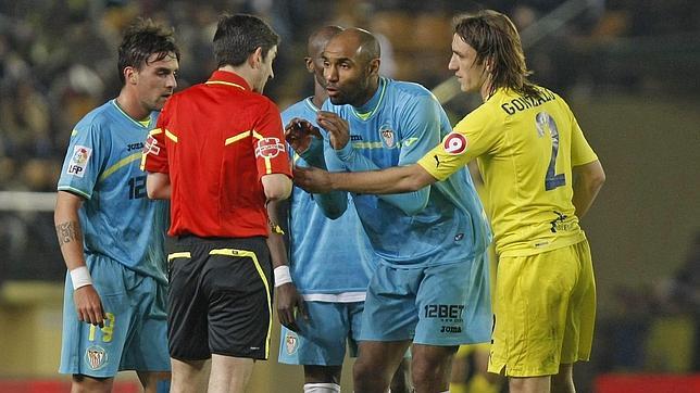 Kanouté: «Me voy muy decepcionado, merecimos más»